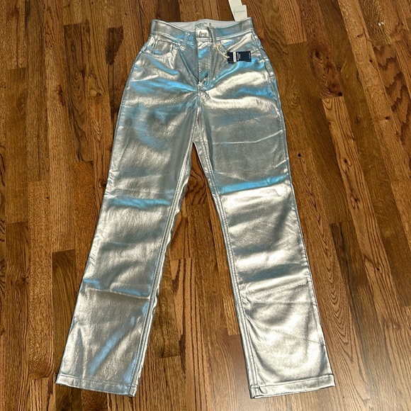 NWT- Abercrombie & Fitch 90’s Curve Love Silver Pleather Pants - Picture 2 of 5